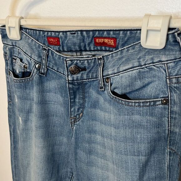 Express Women's Jeans Stella Fit & Flare Light Wash Size 4 Long - Picture 3 of 8